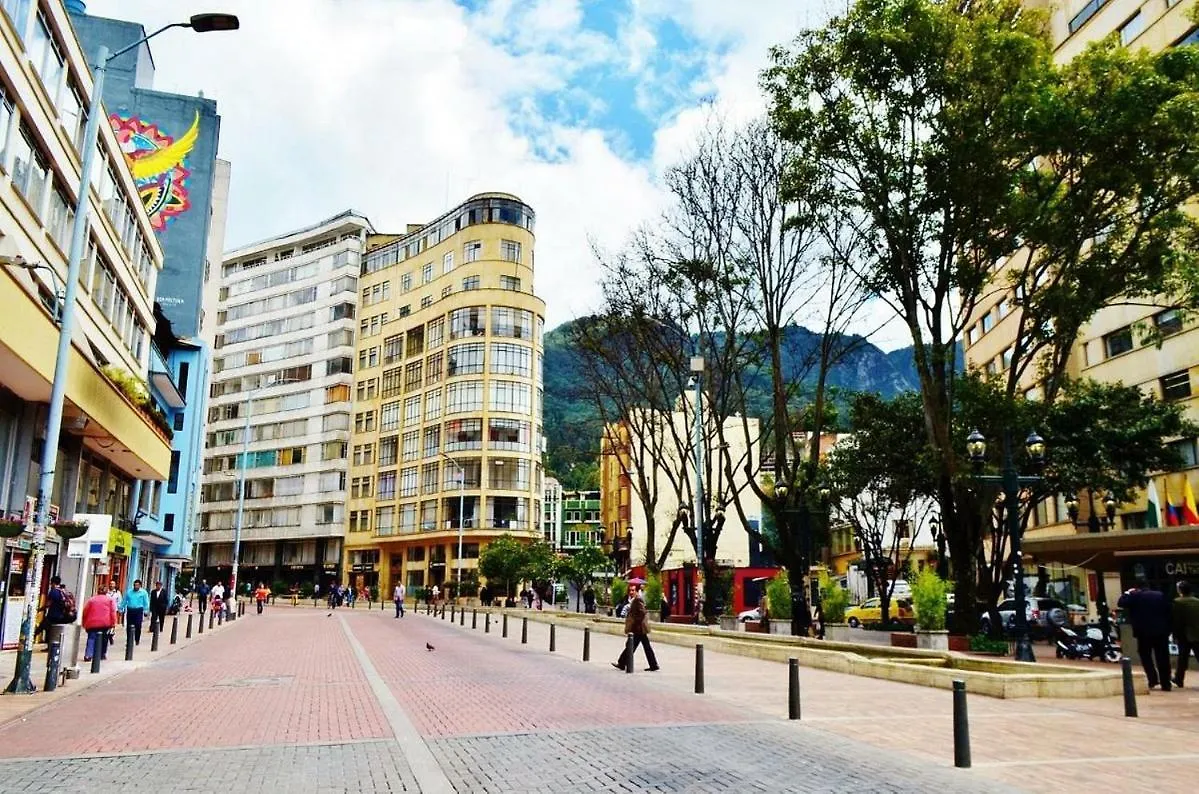 Downtown - Monserrate Views - Centro De Bogota - La Candelaria 0*,